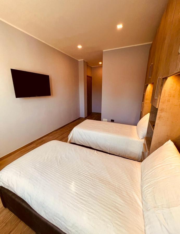 La Tana Del Ludo Appartement Baveno Buitenkant foto