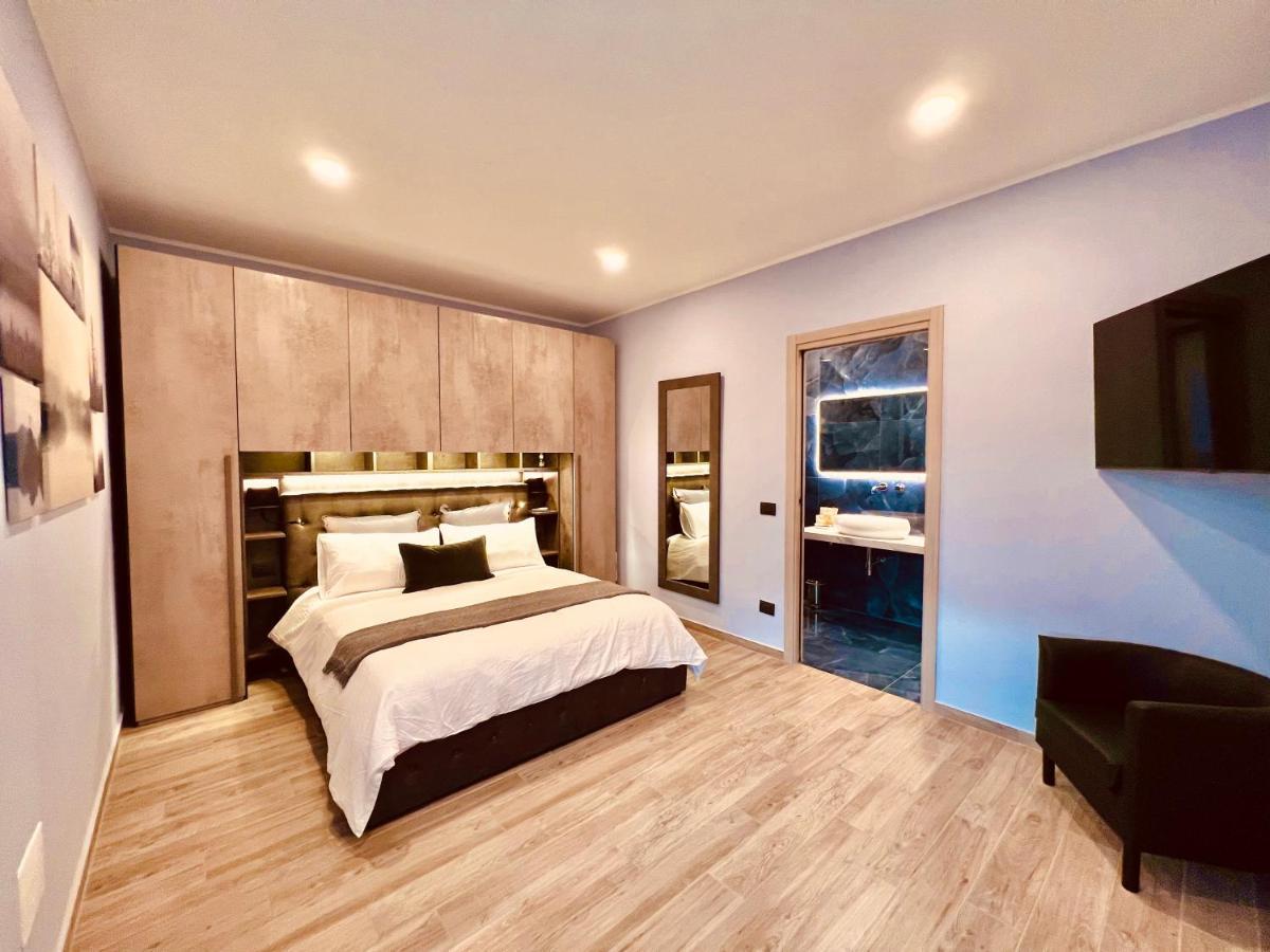 La Tana Del Ludo Appartement Baveno Buitenkant foto